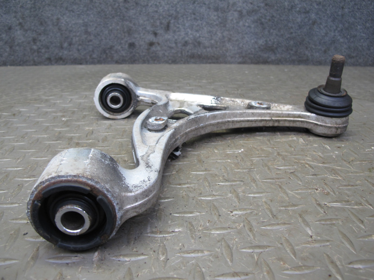 92-93 Lexus UZZ30L SC300 SC400 Rear Left Upper Control Arm OEM