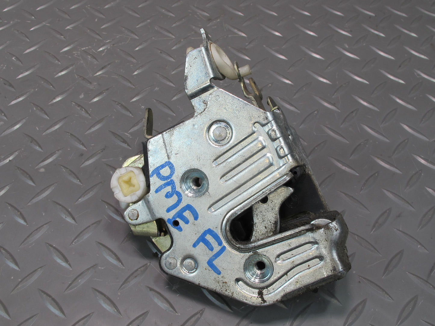 87-95 Mercedes W124 300D Front Left Door Lock Latch Actuator OEM