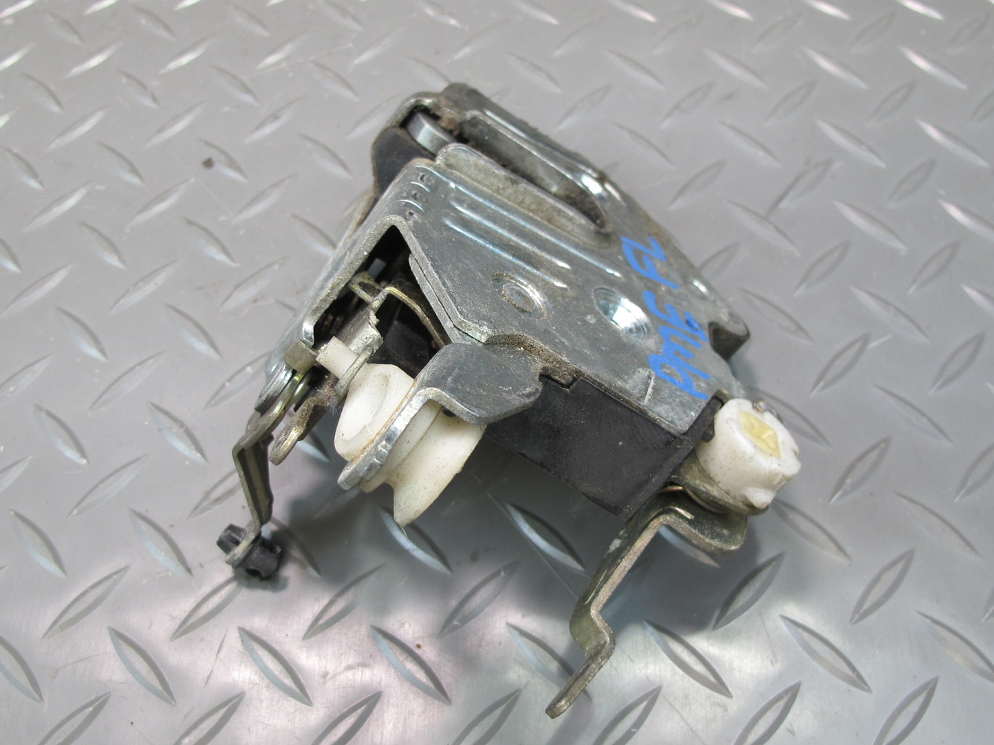 87-95 Mercedes W124 300D Front Left Door Lock Latch Actuator OEM