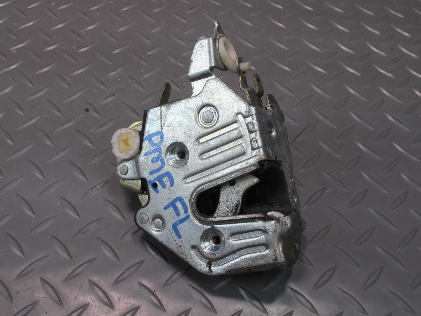 87-95 Mercedes W124 300D Front Left Door Lock Latch Actuator OEM