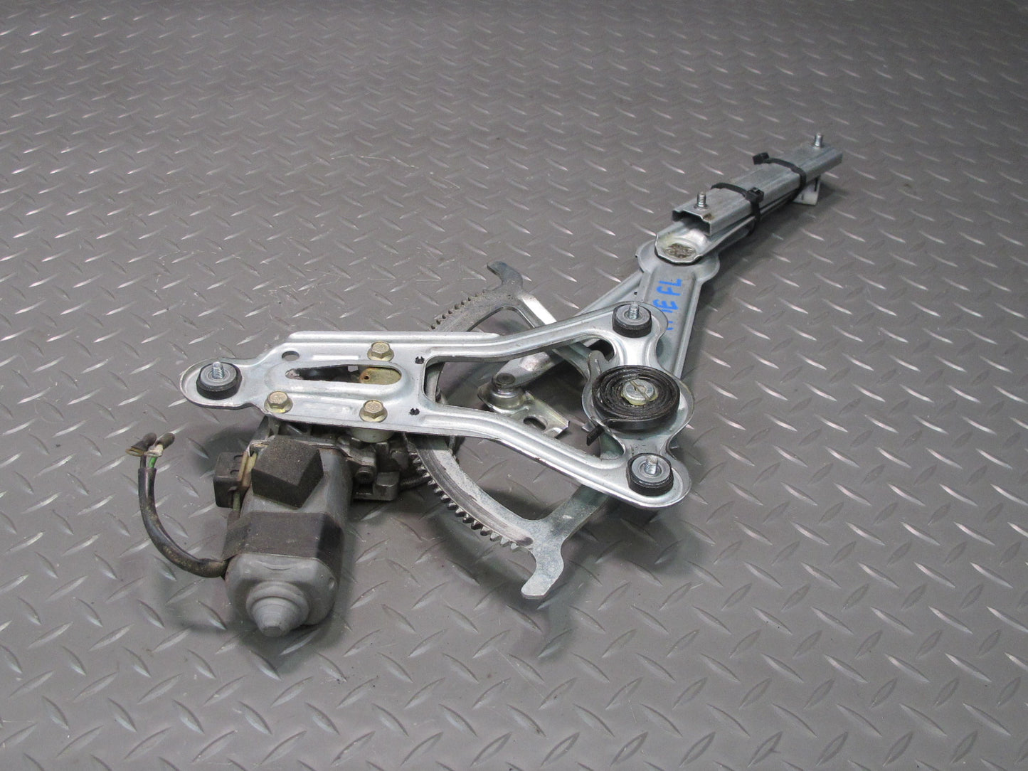 90-95 Mercedes W124 300D Sedan Front Left Door Window Regulator w Motor OEM
