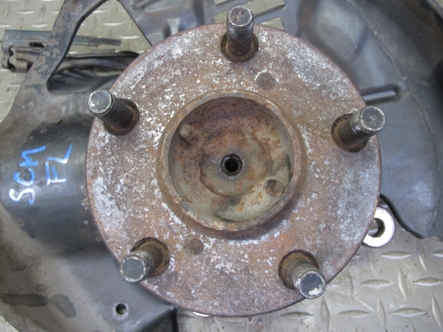 92-00 Lexus UZZ30L SC300 SC400 RWD Front Left Spindle Knuckle Wheel Hub OEM