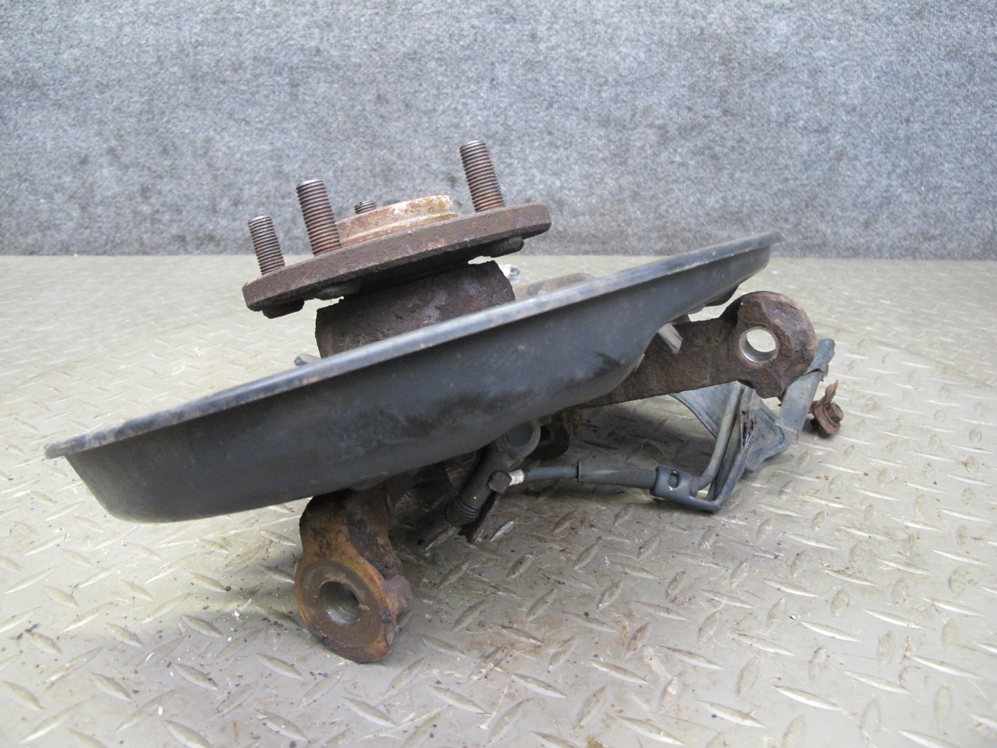 92-00 Lexus UZZ30L SC300 SC400 RWD Front Left Spindle Knuckle Wheel Hub OEM