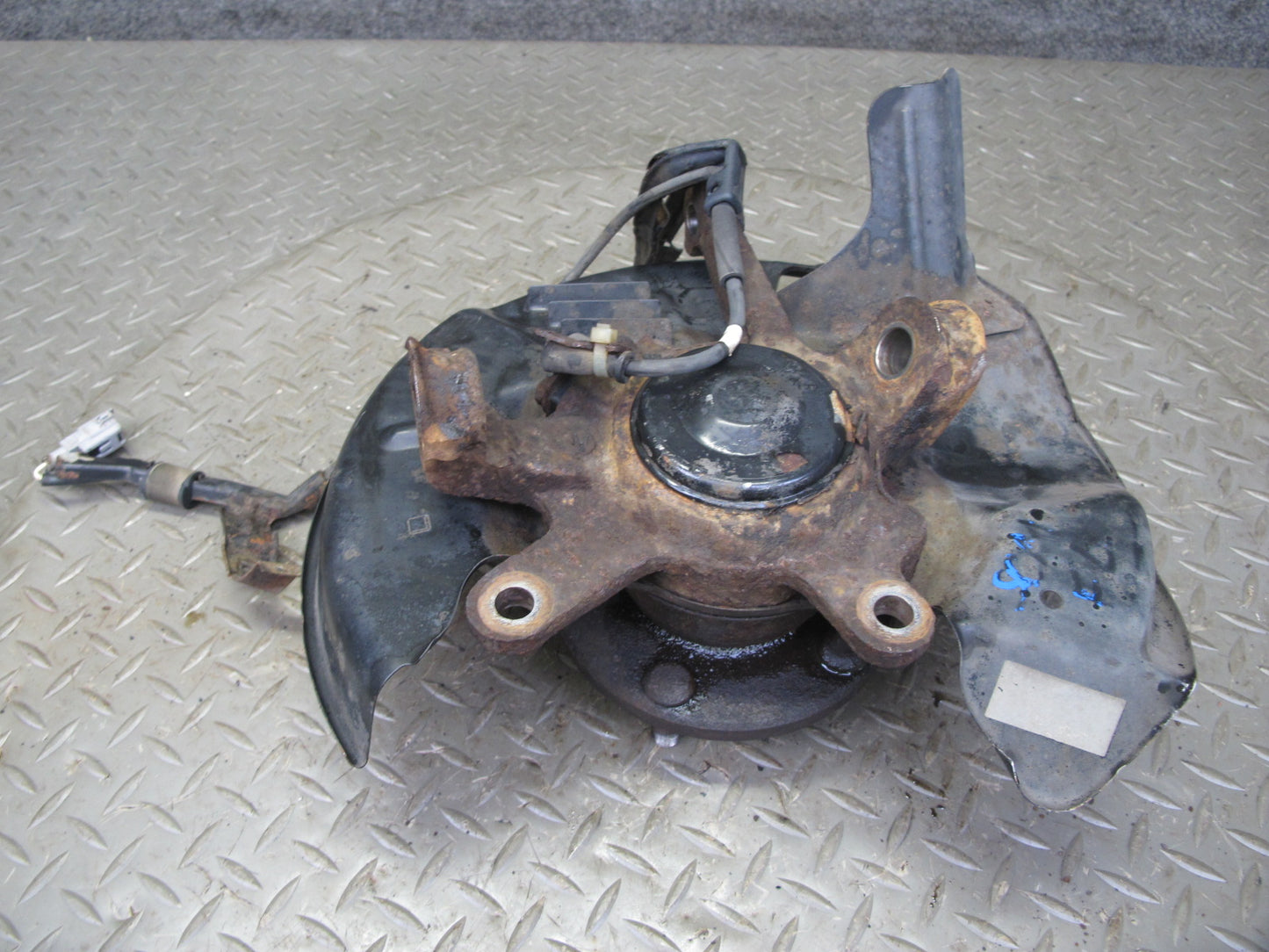 92-00 Lexus UZZ30L SC300 SC400 RWD Front Left Spindle Knuckle Wheel Hub OEM