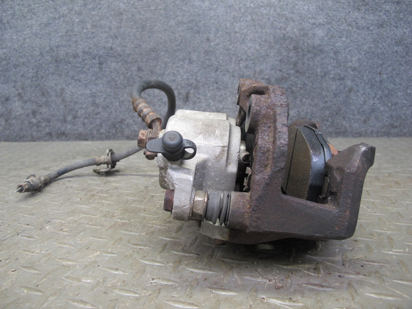 92-00 Lexus UZZ30L SC300 SC400 RWD Set of 2 Front Left & Right Brake Caliper OEM