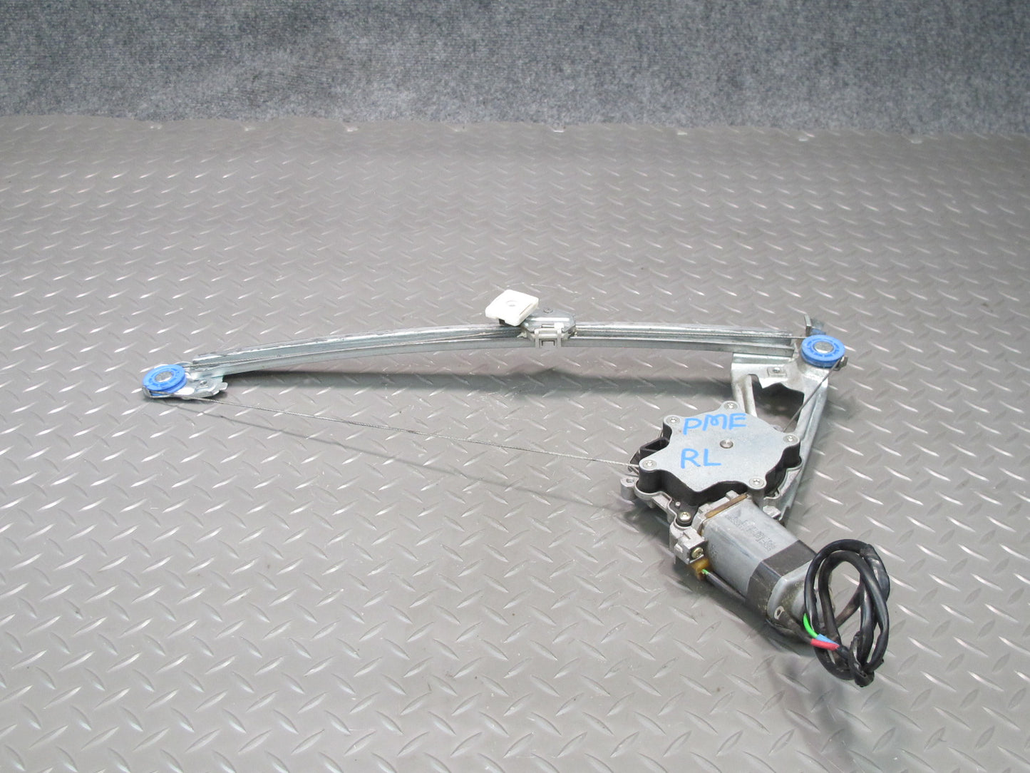 90-95 Mercedes W124 300D Sedan Rear Left Door Window Regulator w Motor OEM