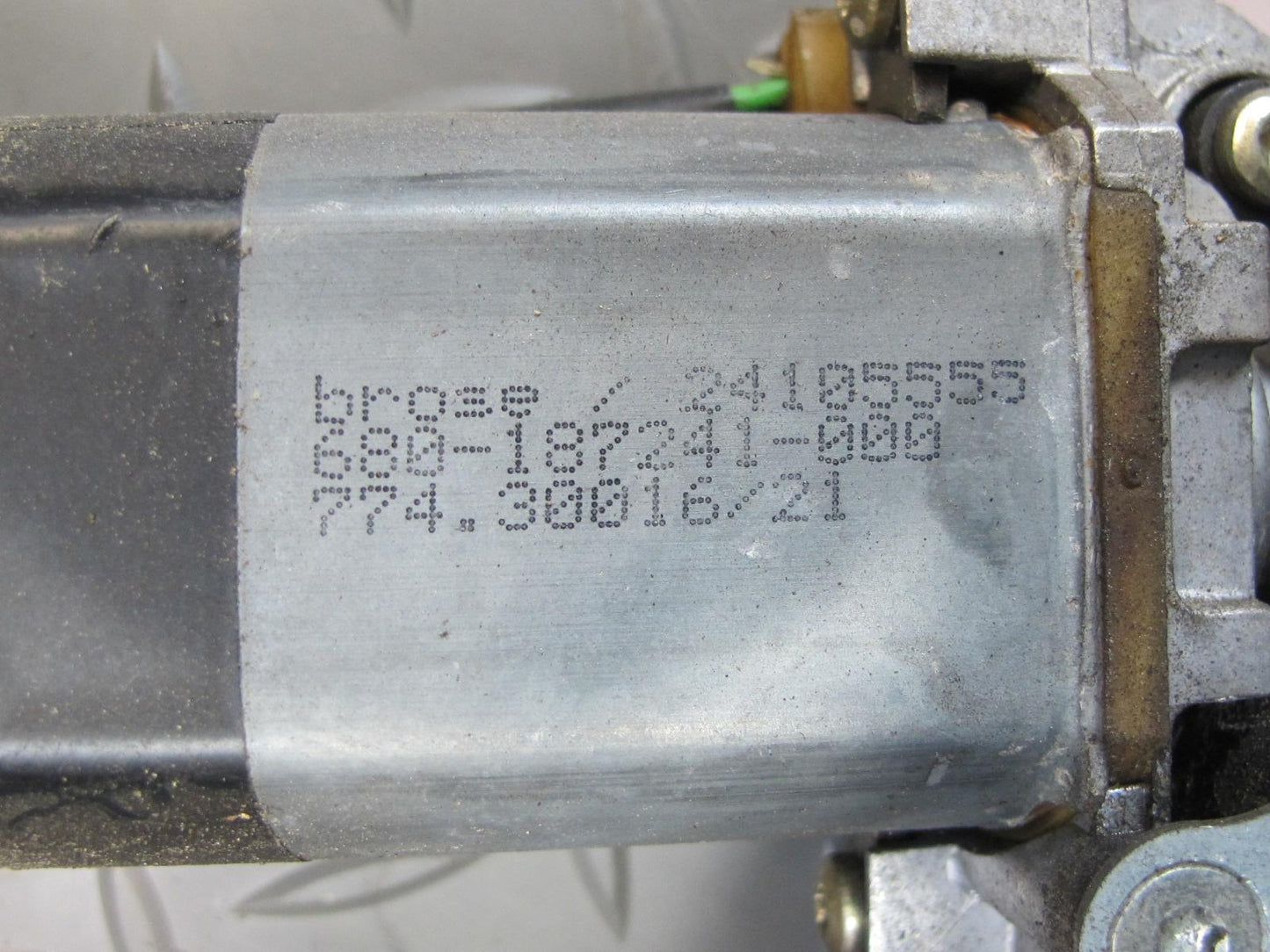 90-95 Mercedes W124 300D Sedan Rear Left Door Window Regulator w Motor OEM