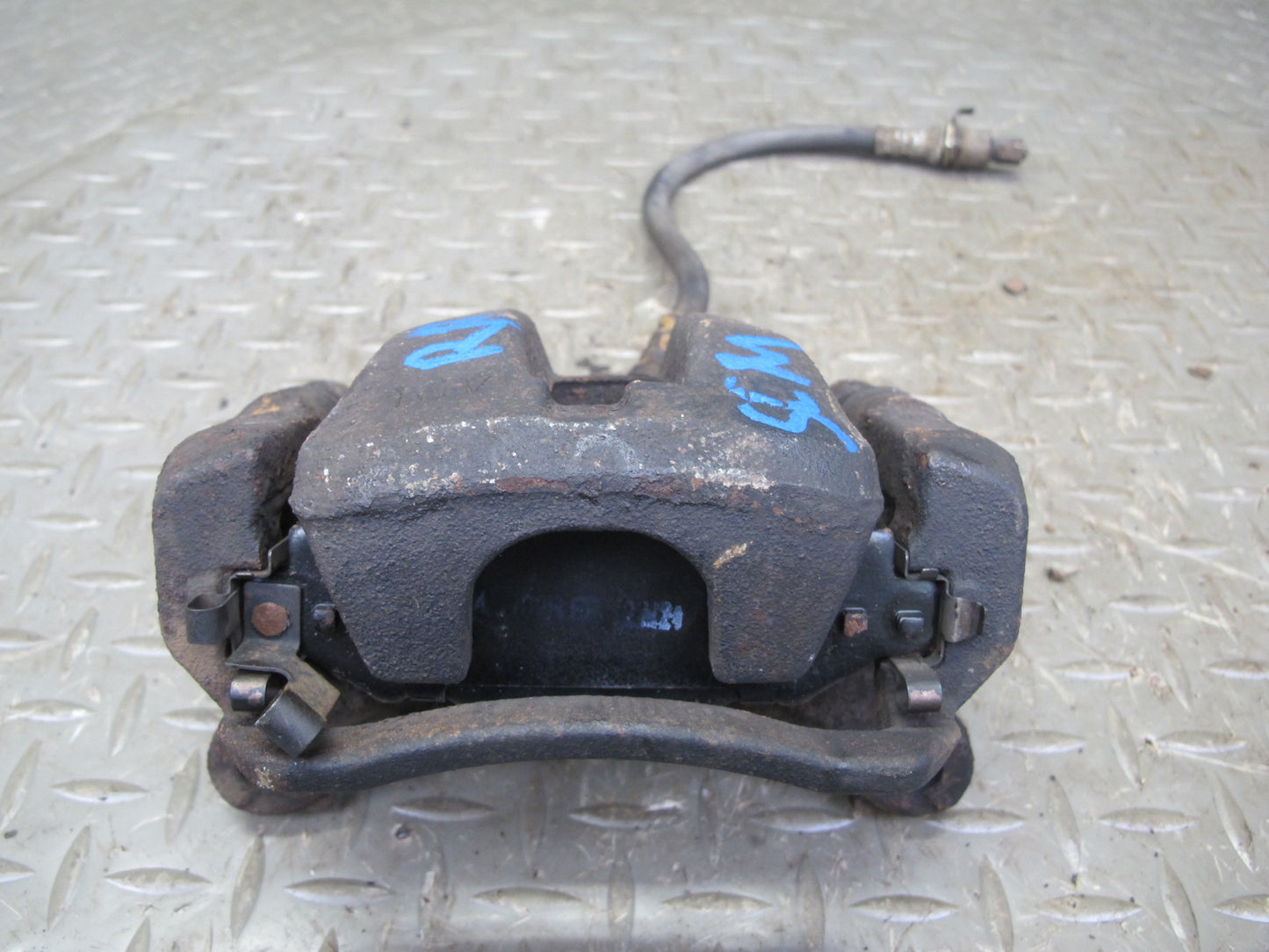92-00 Lexus UZZ30L SC400 RWD Set of 2 Rear Left & Right Brake Caliper OEM
