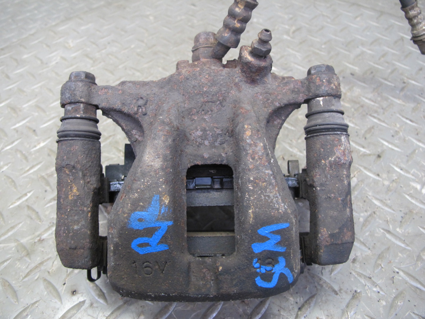 92-00 Lexus UZZ30L SC400 RWD Set of 2 Rear Left & Right Brake Caliper OEM