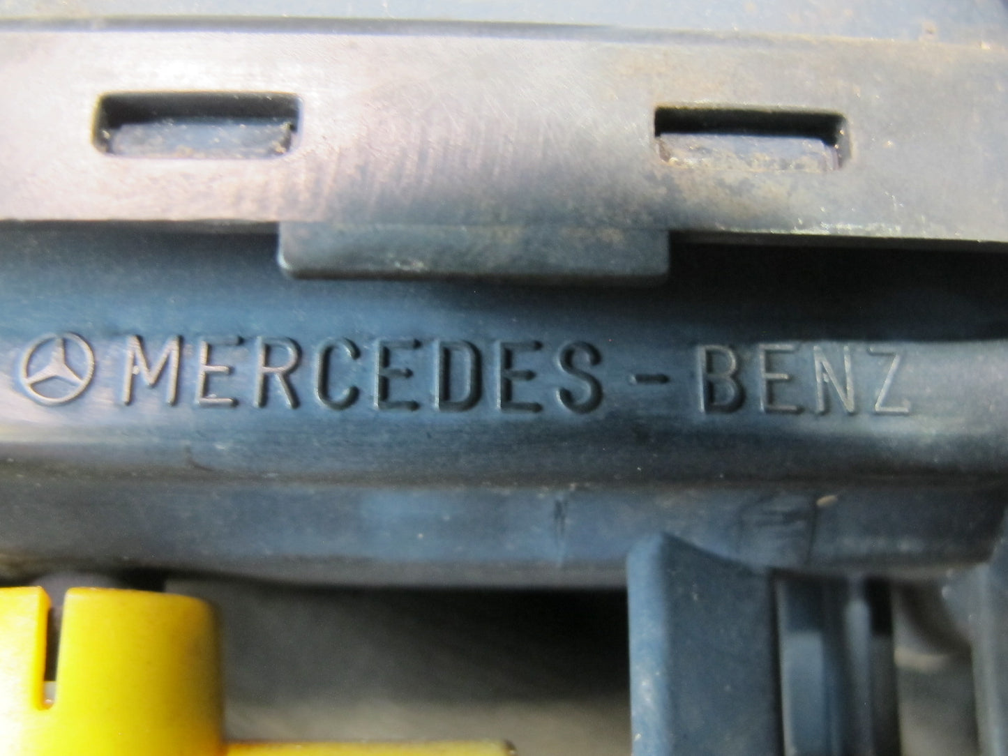 87-95 Mercedes W124 300D Rear Right Door Lock Latch Vacuum Actuator OEM