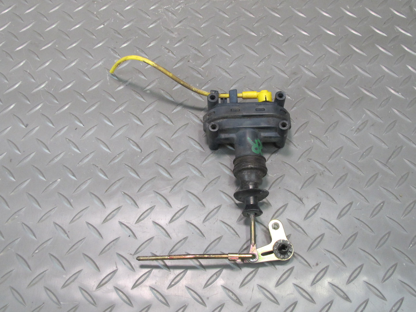 87-95 Mercedes W124 300D Rear Right Door Lock Latch Vacuum Actuator OEM