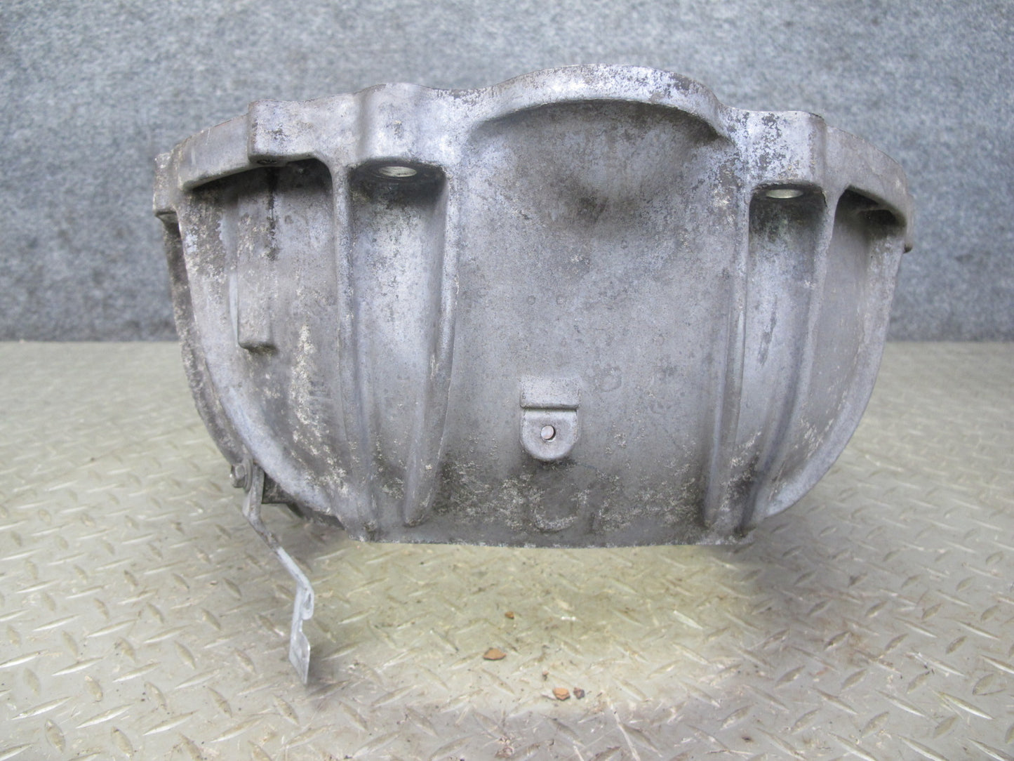 98-00 Lexus UZZ30L SC400 A650E U1 A/T Automatic Transmission Bell Housing OEM