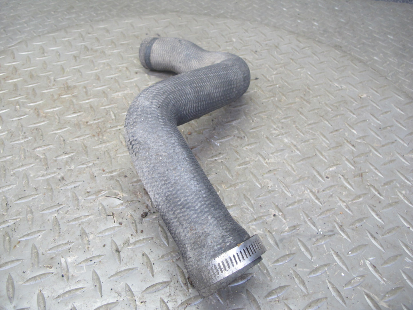 94-95 Mercedes W124 300D 3.0L Diesel Set of 2 Upper & Lower Radiator Hose OEM