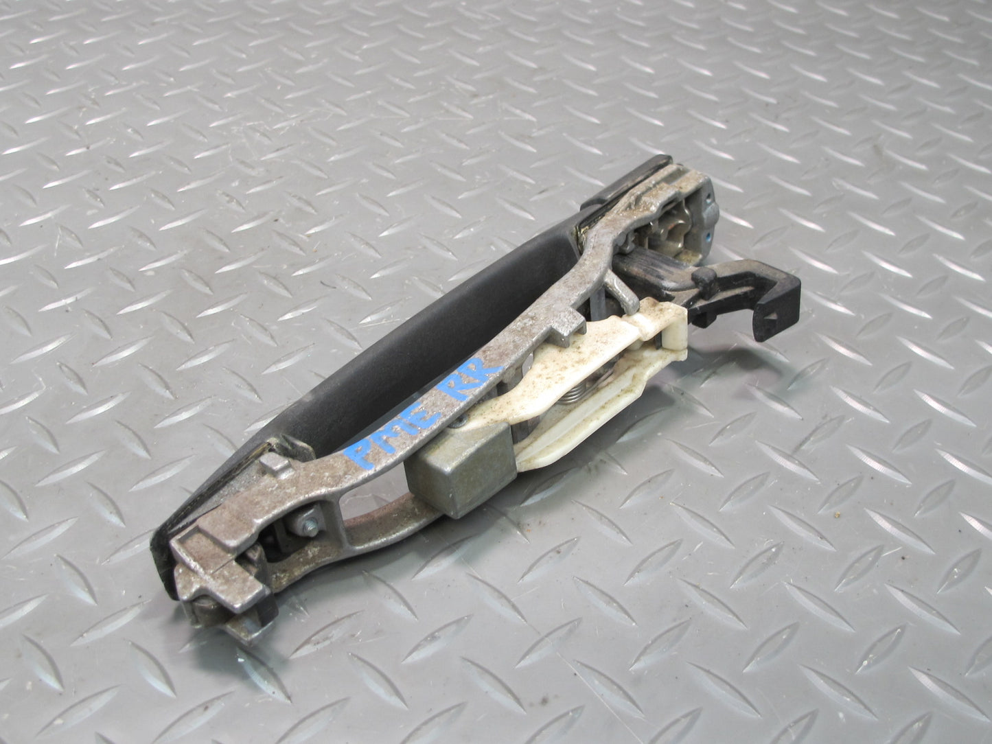 90-95 Mercedes W124 300D Sedan Rear Right Door Exterior Handle OEM