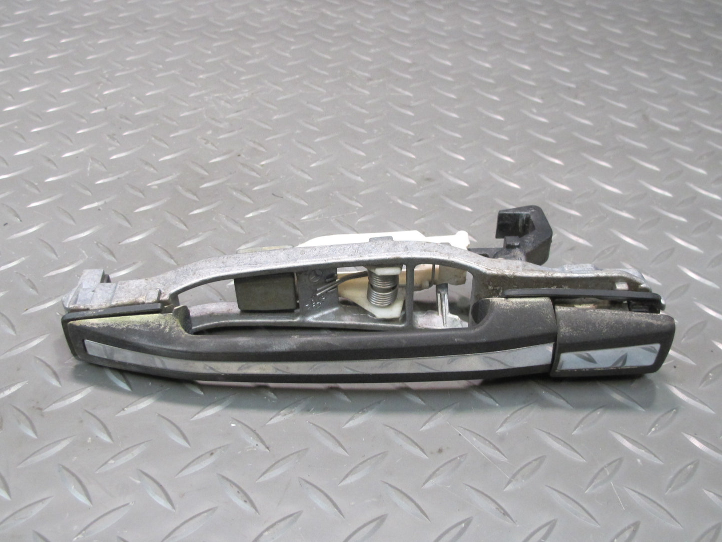 90-95 Mercedes W124 300D Sedan Rear Right Door Exterior Handle OEM
