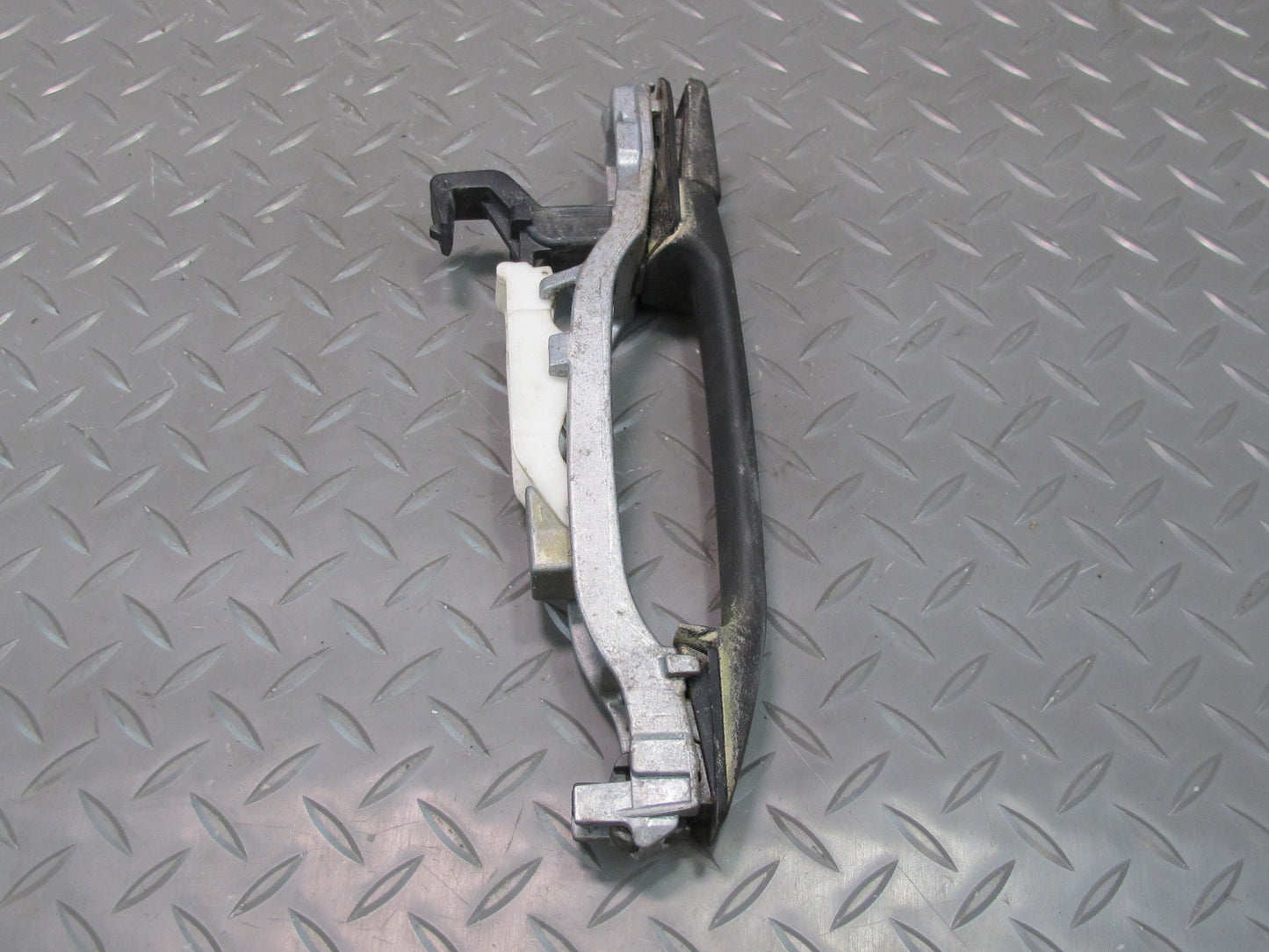 90-95 Mercedes W124 300D Sedan Rear Right Door Exterior Handle OEM