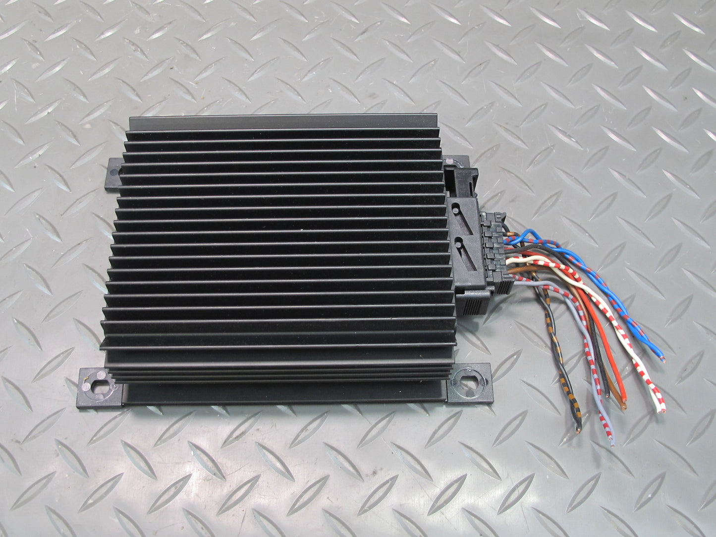 91-95 Mercedes W124 300D Audio Amplifier AMP 1248201989 OEM