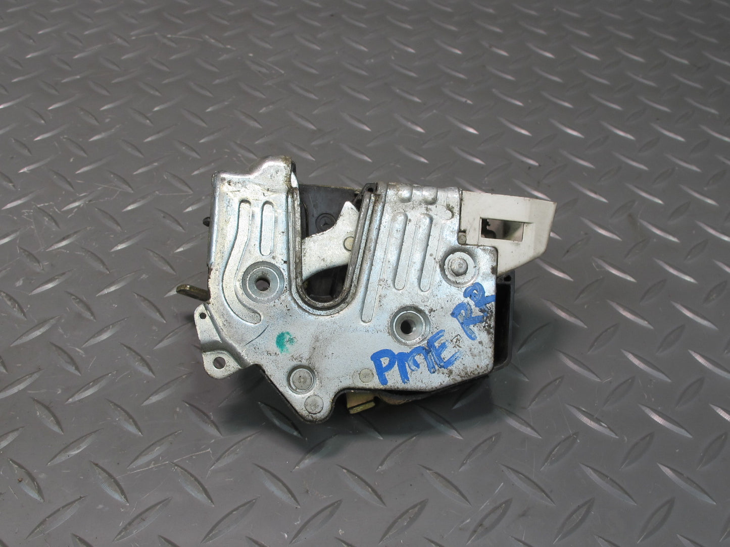 87-95 Mercedes W124 300D Sedan Rear Right Door Lock Latch Actuator OEM