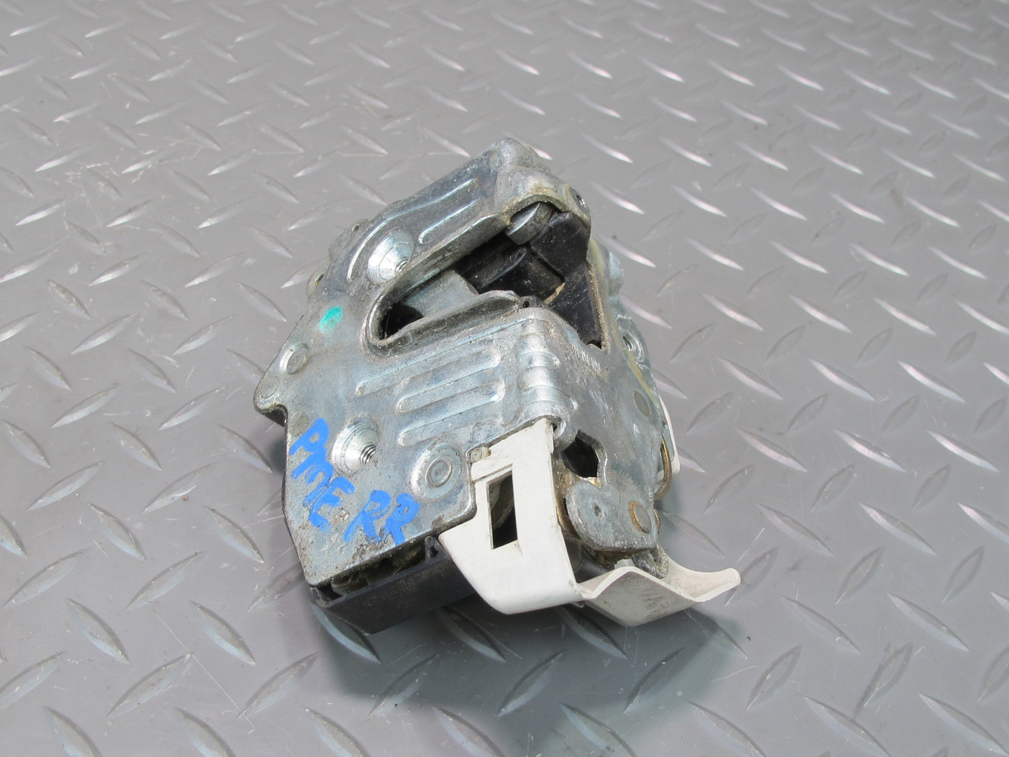 87-95 Mercedes W124 300D Sedan Rear Right Door Lock Latch Actuator OEM