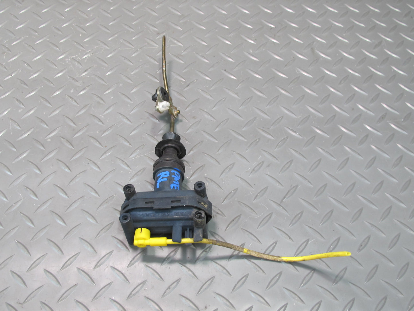 87-95 Mercedes W124 E-class Sedan Rear Left Door Lock Latch Vacuum Actuator OEM