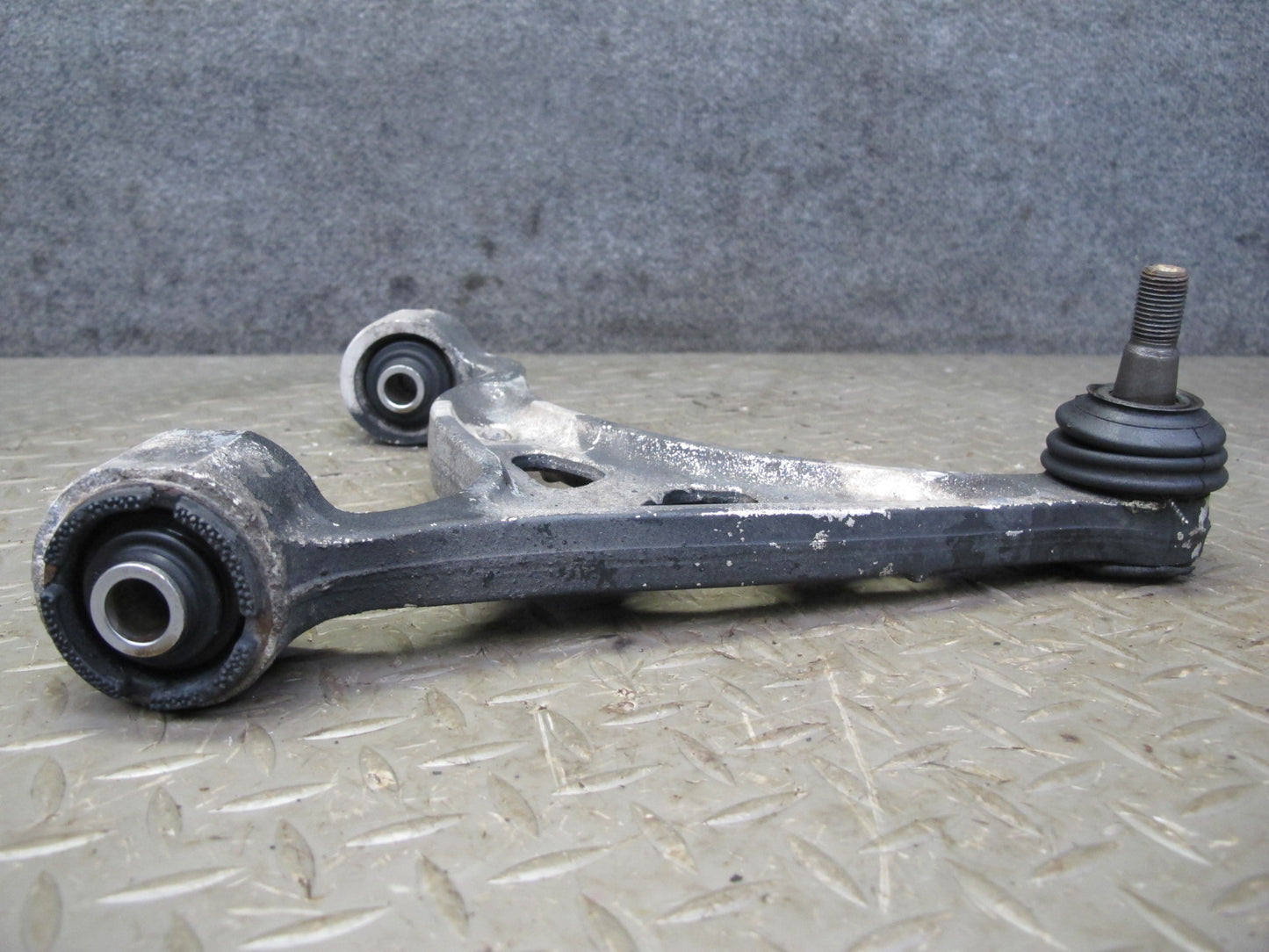 94-00 Lexus UZZ30L SC300 SC400 Rear Right Upper Control Arm OEM