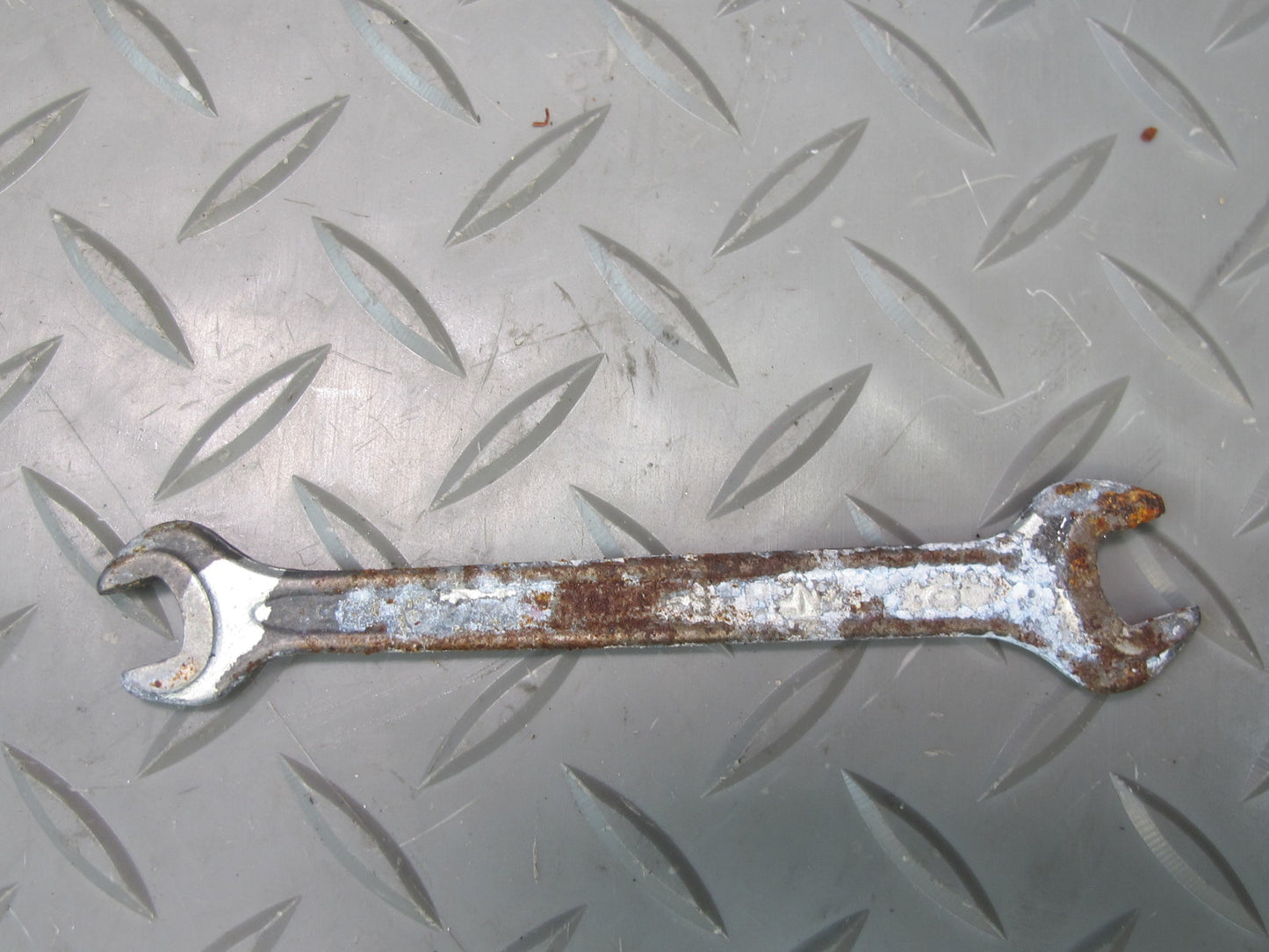 90-95 Mercedes W124 300D Spare Tire Tool Set With Case OEM