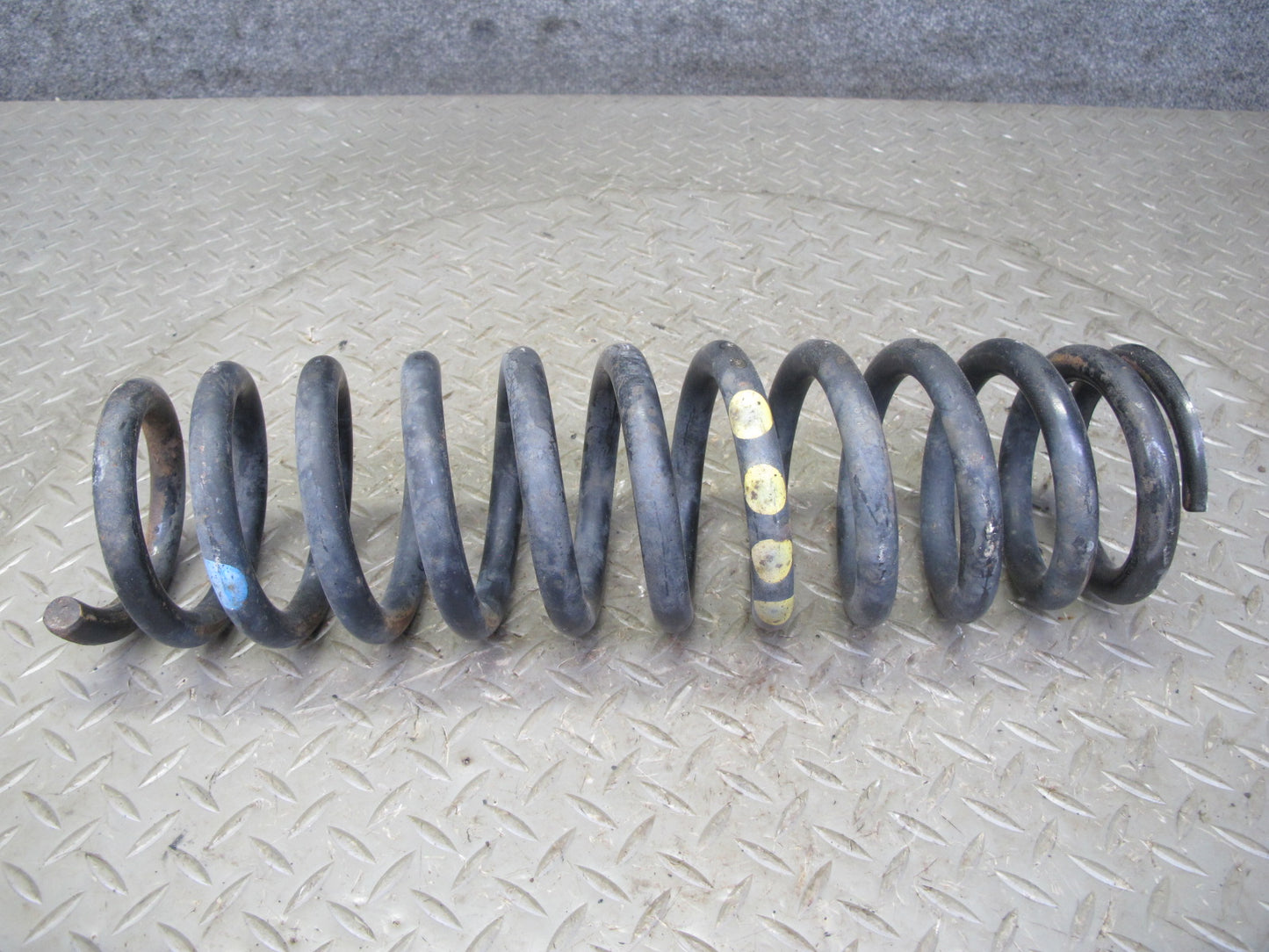 90-95 Mercedes W124 300D Front Left & Right Suspension Coil Spring Set OEM