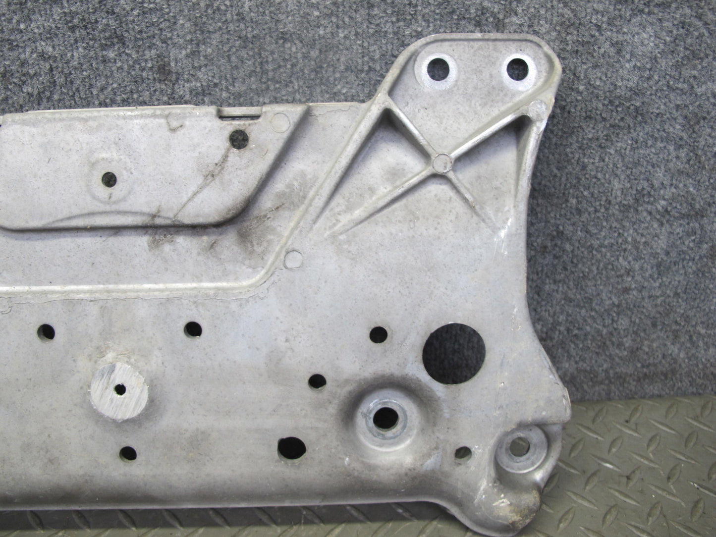 11-20 Nissan Z34 370Z Front Suspension Subframe Crossmember Stay Plate OEM