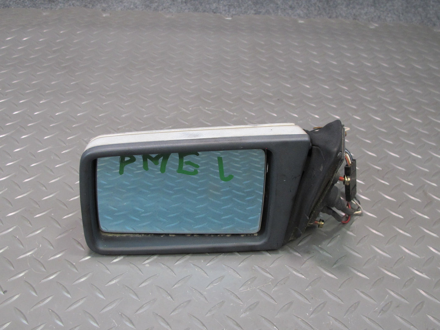 90-95 Mercedes W124 300D Front Left Door Side View Exterior Mirror Silver OEM