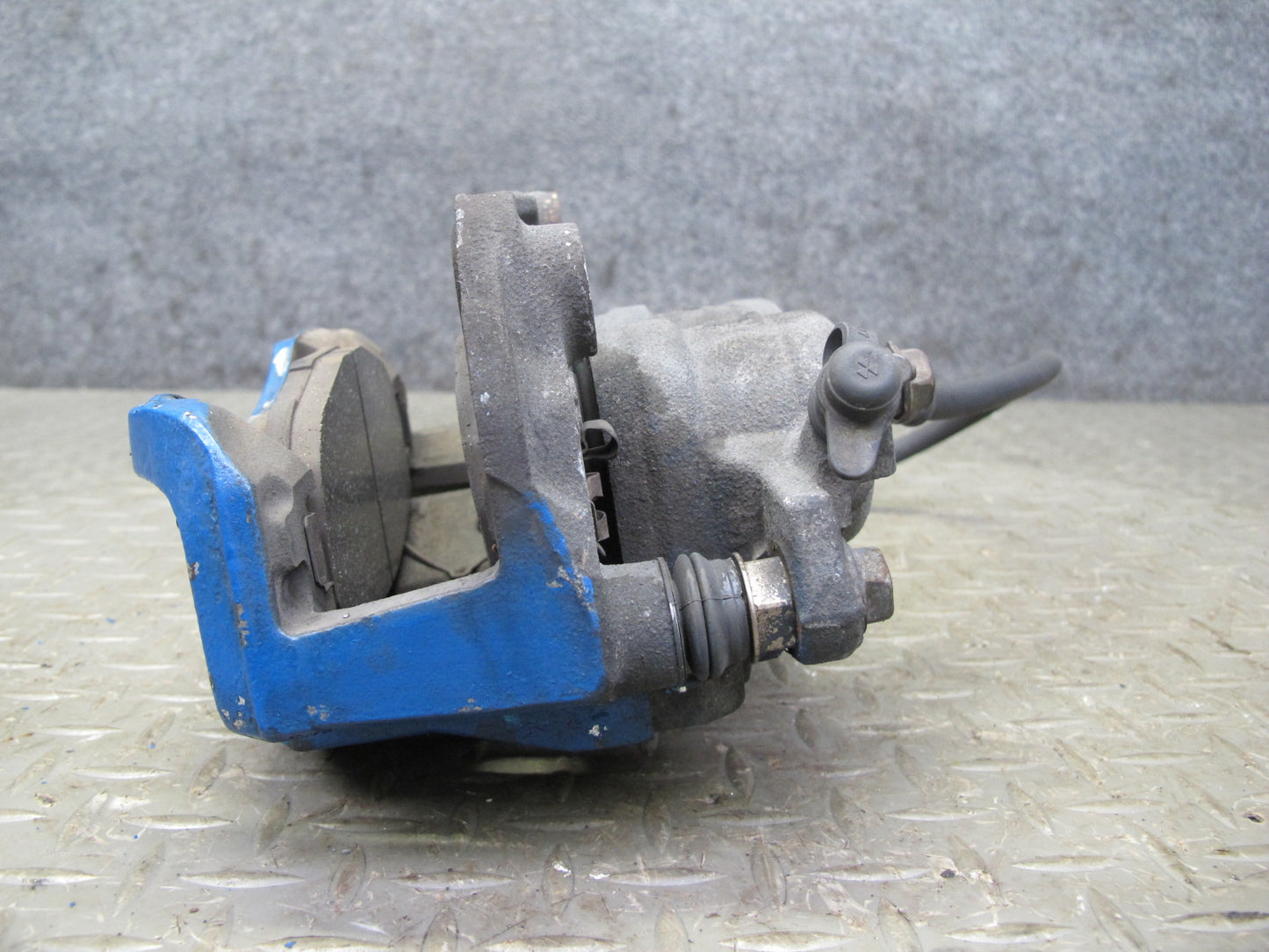 92-00 Lexus UZZ30L SC300 SC400 RWD Set of 2 Front Left & Right Brake Caliper OEM