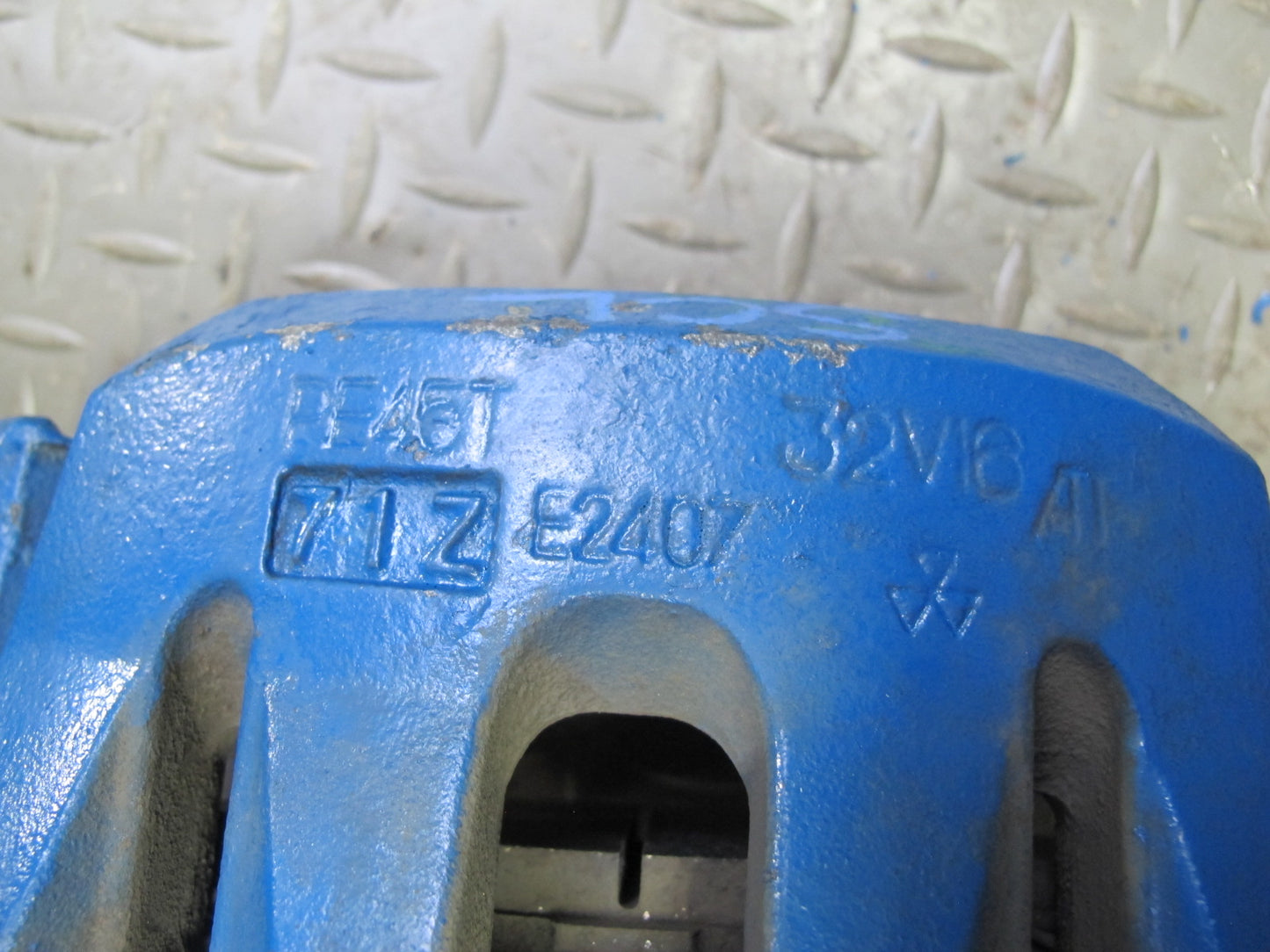 92-00 Lexus UZZ30L SC300 SC400 RWD Set of 2 Front Left & Right Brake Caliper OEM