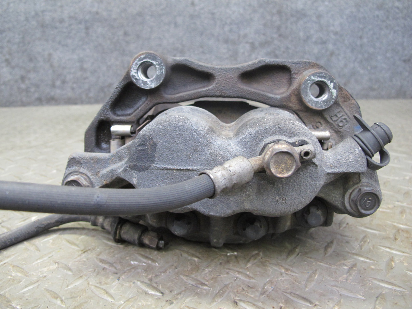 92-00 Lexus UZZ30L SC300 SC400 RWD Set of 2 Front Left & Right Brake Caliper OEM