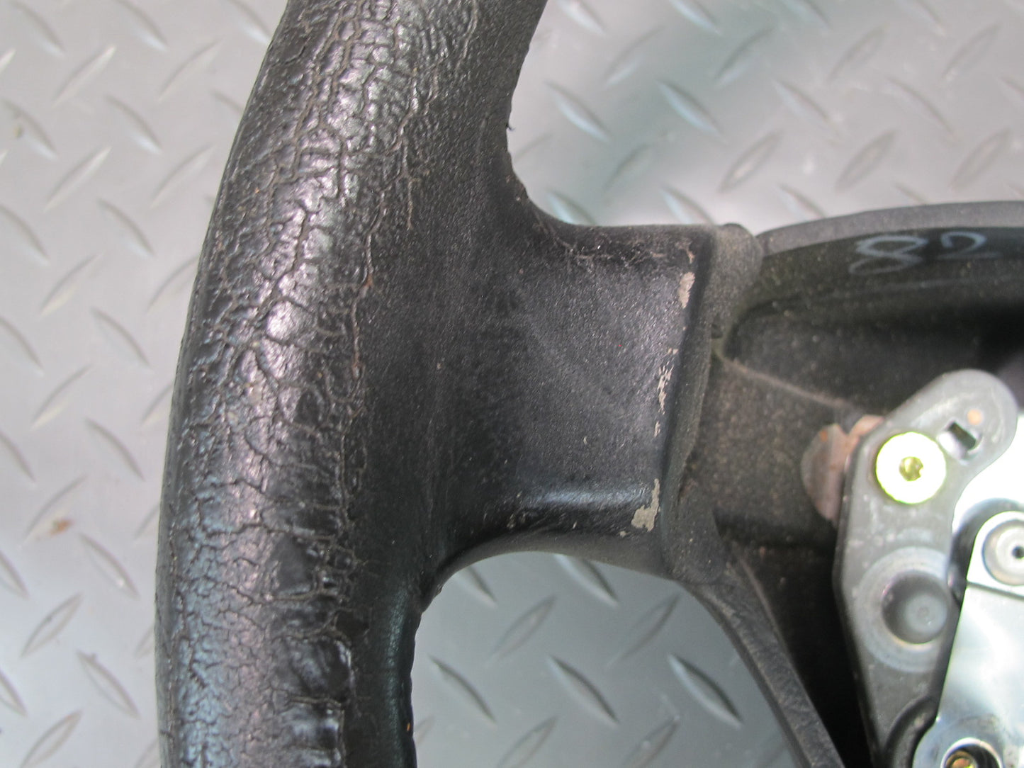 93-95 Mercedes W124 300D Leather Steering Black OEM