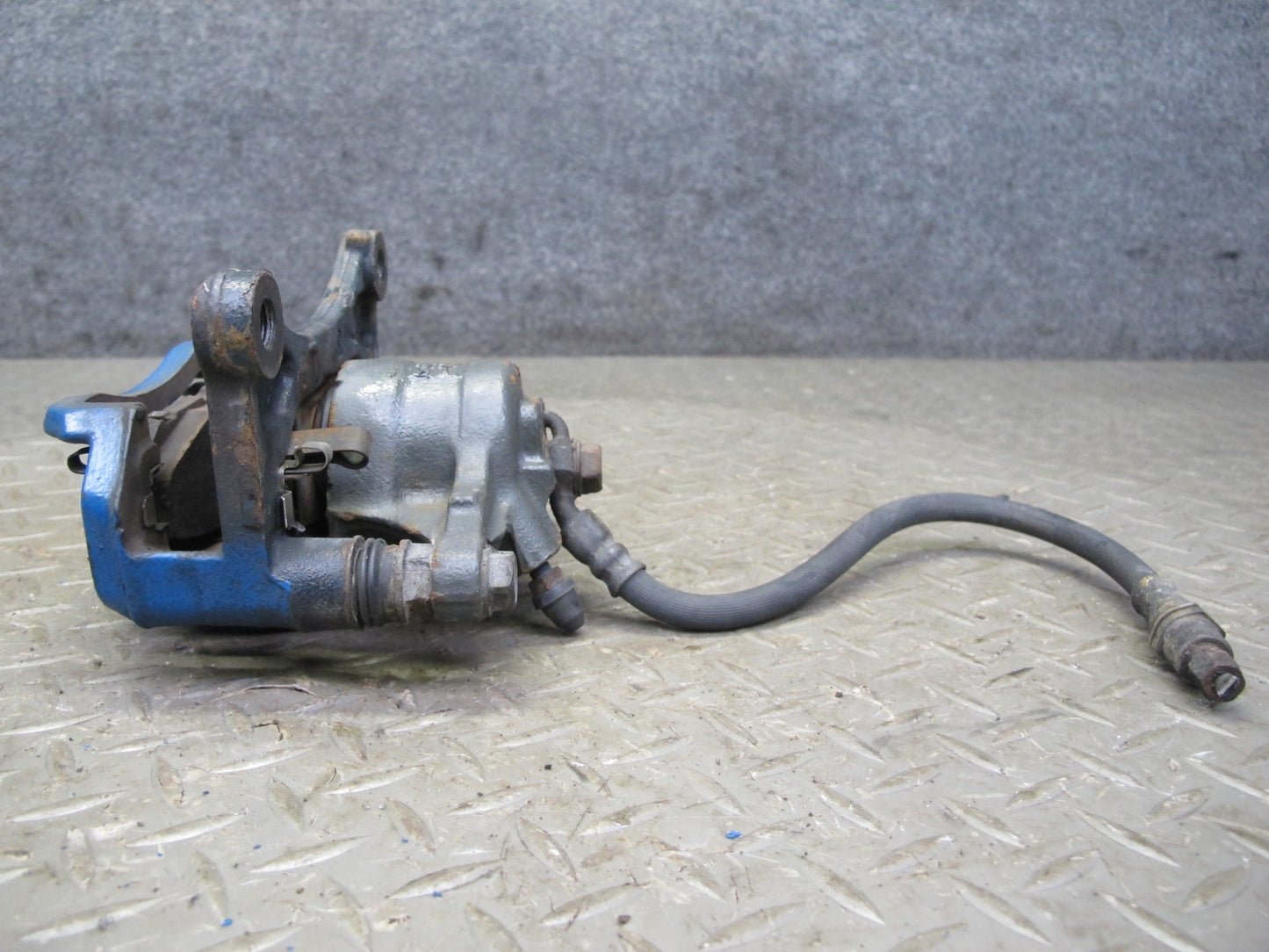 92-00 Lexus UZZ30L SC400 RWD Set of 2 Rear Left & Right Brake Caliper OEM