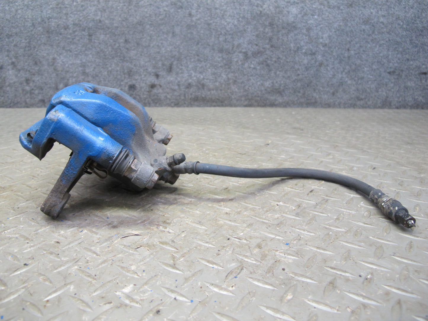 92-00 Lexus UZZ30L SC400 RWD Set of 2 Rear Left & Right Brake Caliper OEM