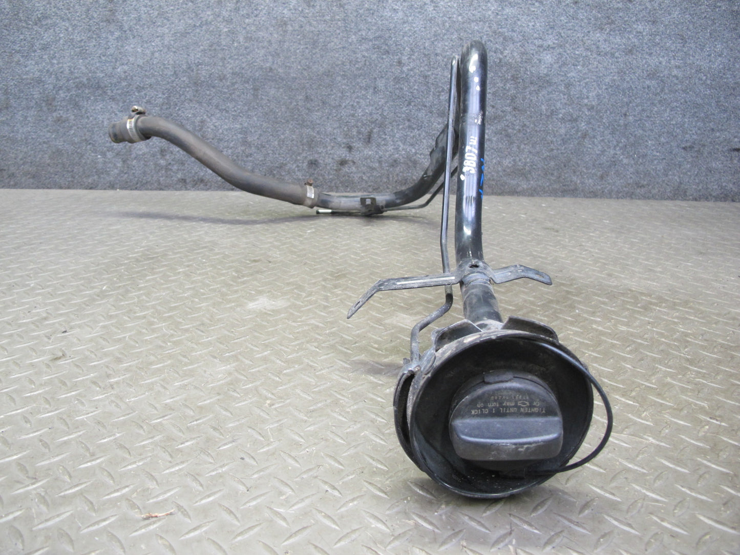 12-20 Nissan Z34 370Z Fuel Gas Tank Filler Neck w Cap Assembly OEM