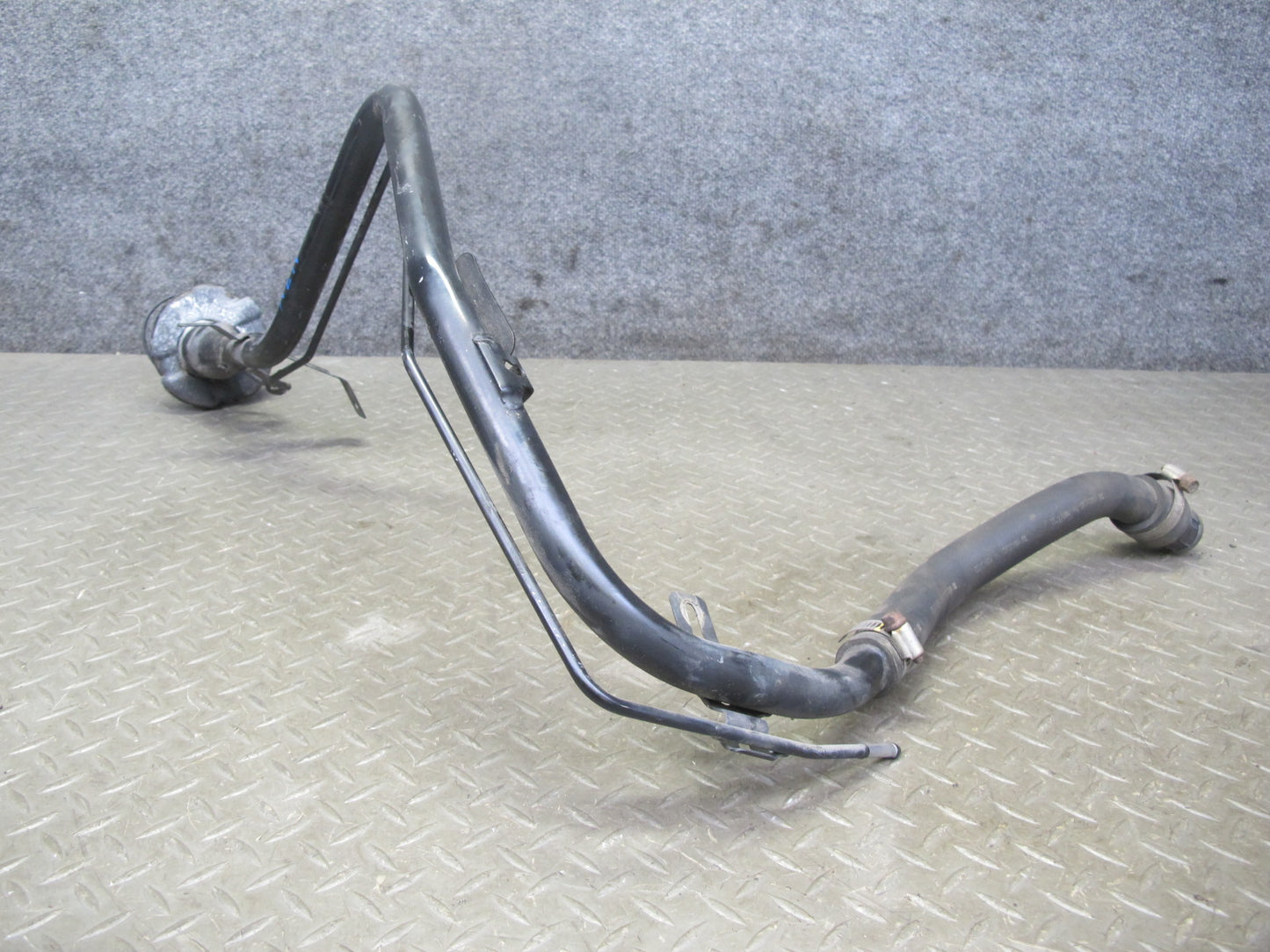 12-20 Nissan Z34 370Z Fuel Gas Tank Filler Neck w Cap Assembly OEM