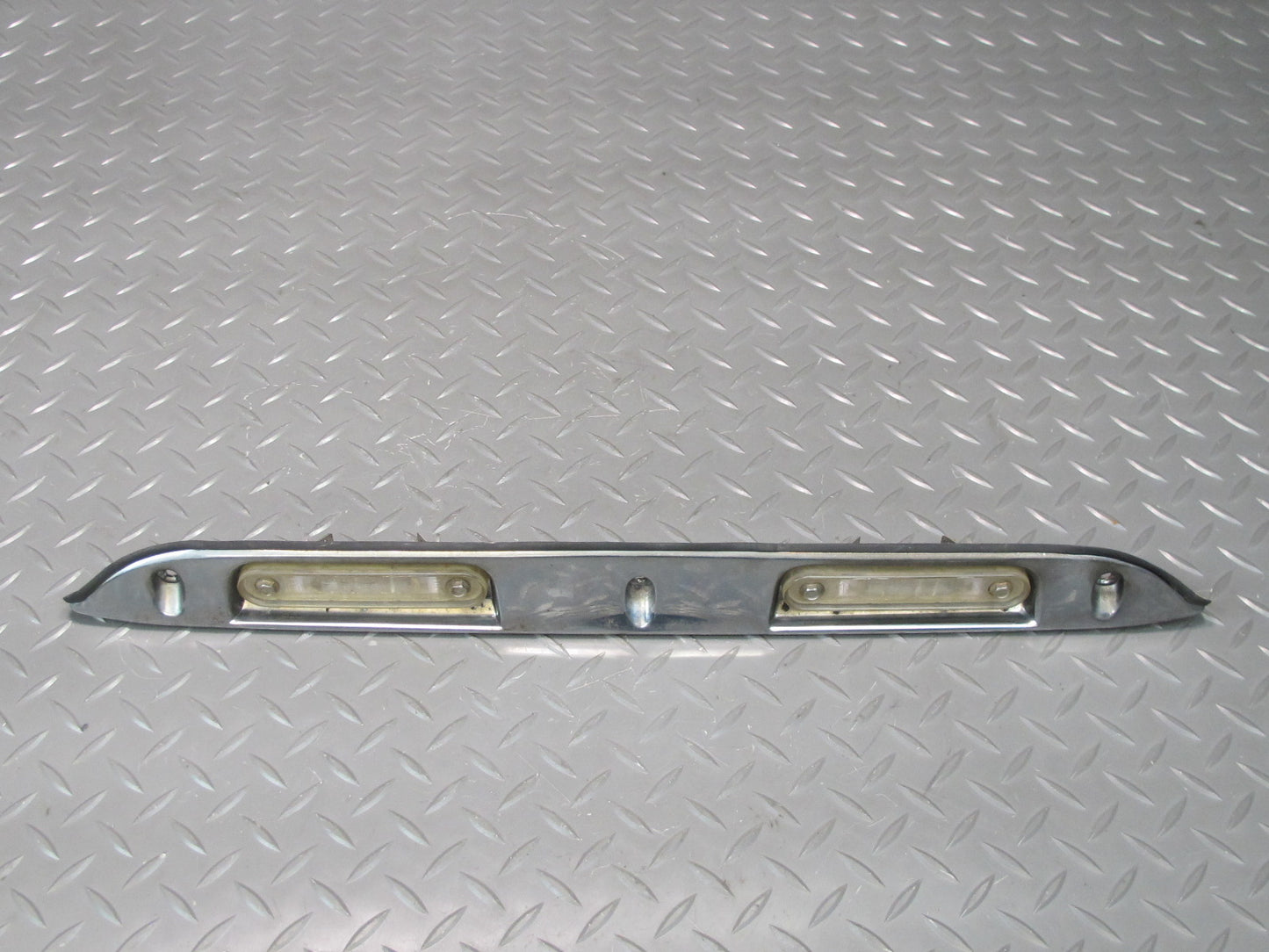 94-95 Mercedes W124 300D Sedan Rear Trunk Lid License Plate Trim Molding OEM