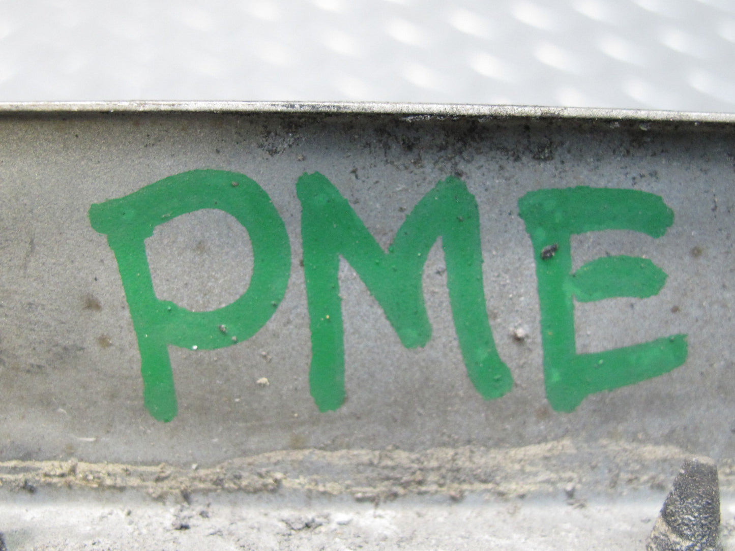 94-95 Mercedes W124 300D Front Left & Right Headlight Lower Moulding Set OEM