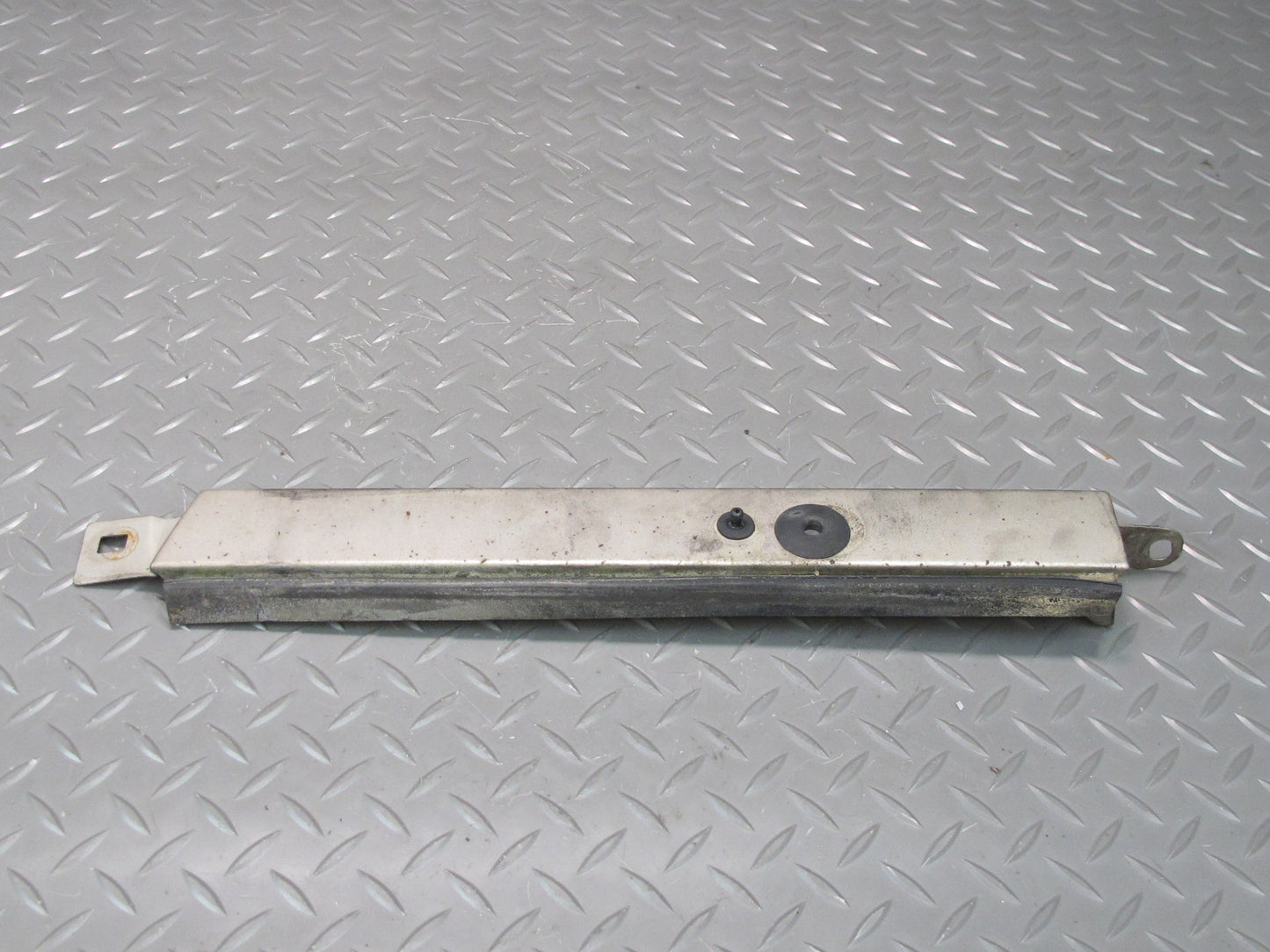 94-95 Mercedes W124 300D Front Left & Right Headlight Lower Moulding Set OEM