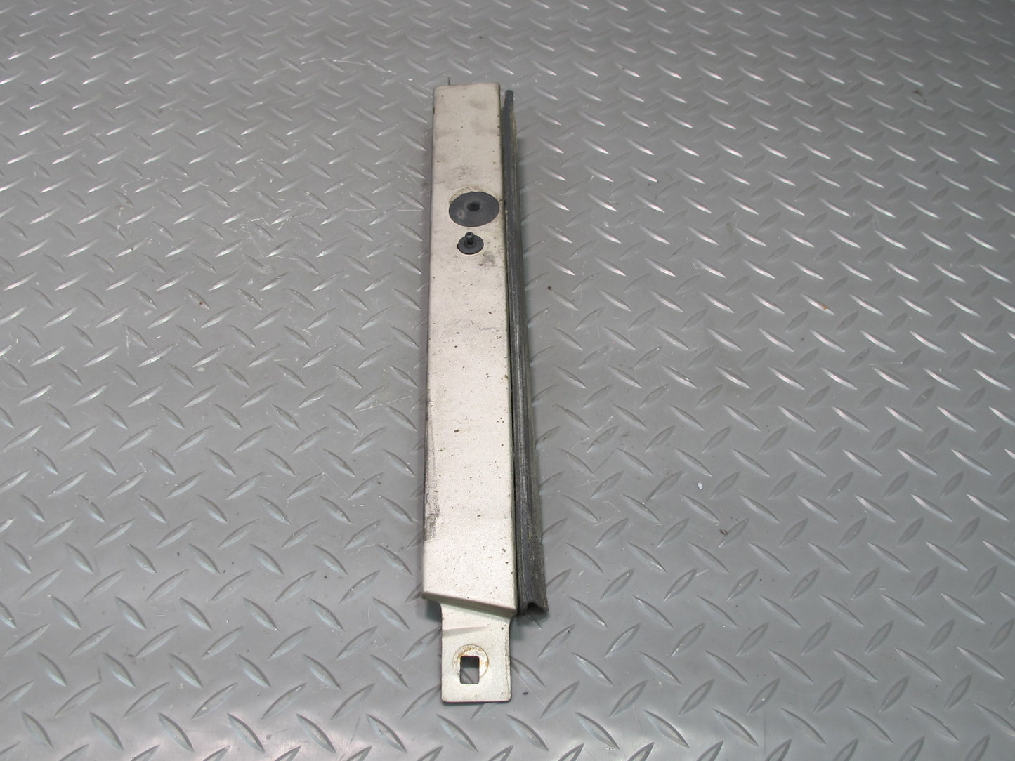 94-95 Mercedes W124 300D Front Left & Right Headlight Lower Moulding Set OEM