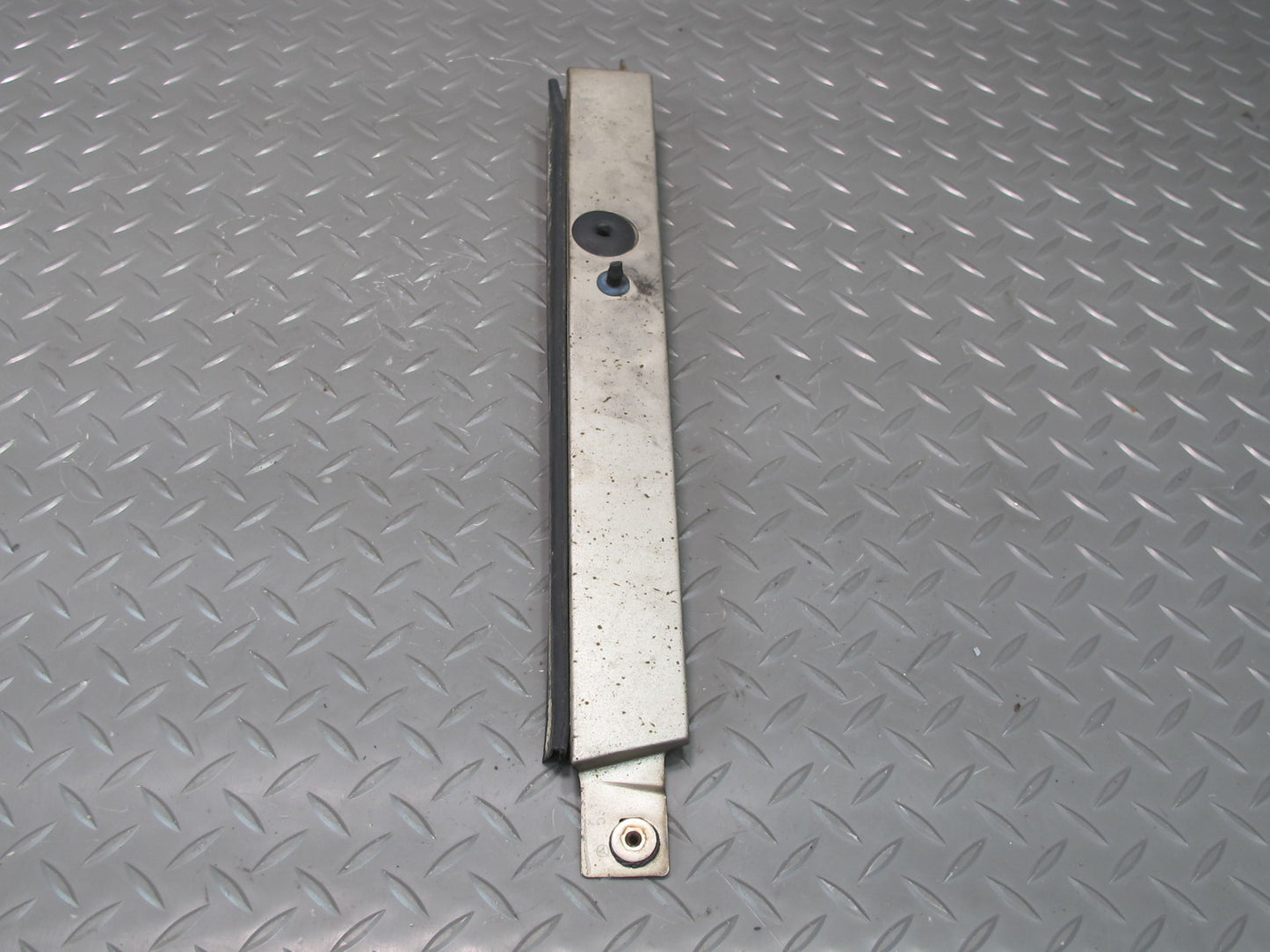 94-95 Mercedes W124 300D Front Left & Right Headlight Lower Moulding Set OEM