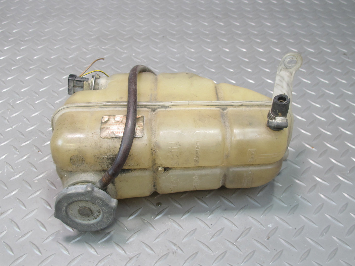 93-95 Mercedes W124 300D 3.0L Diesel Engine Coolant Expansion Overflow Tank OEM