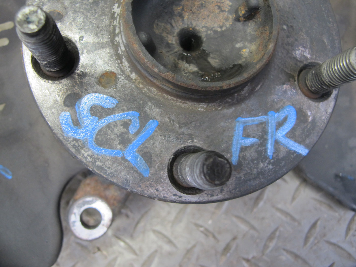 92-00 Lexus UZZ30L SC300 SC400 RWD Front Right Spindle Knuckle Wheel Hub OEM