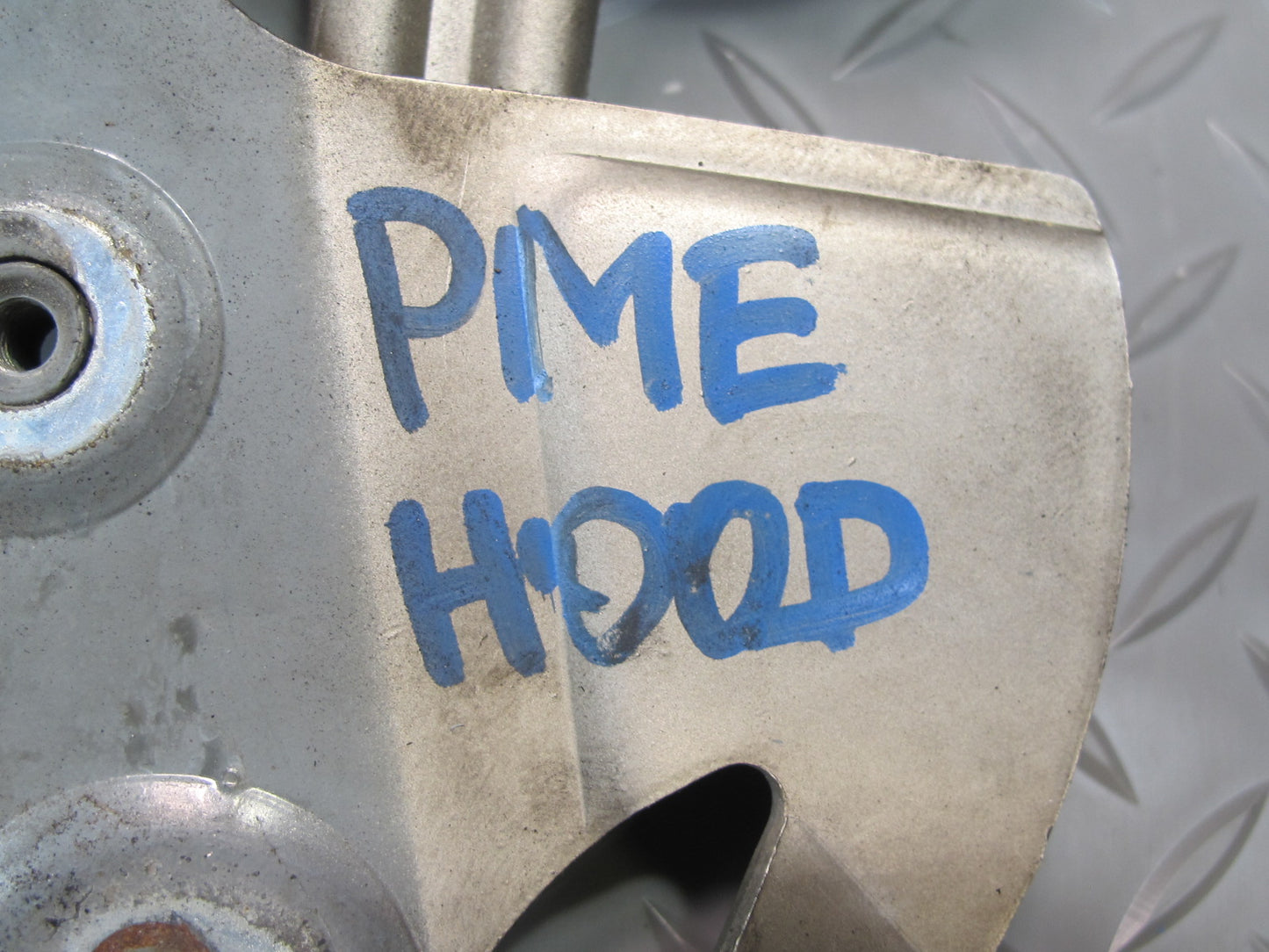 90-95 Mercedes W124 300D Set of 2 Front Left & Right Hood Hinge w Springs OEM