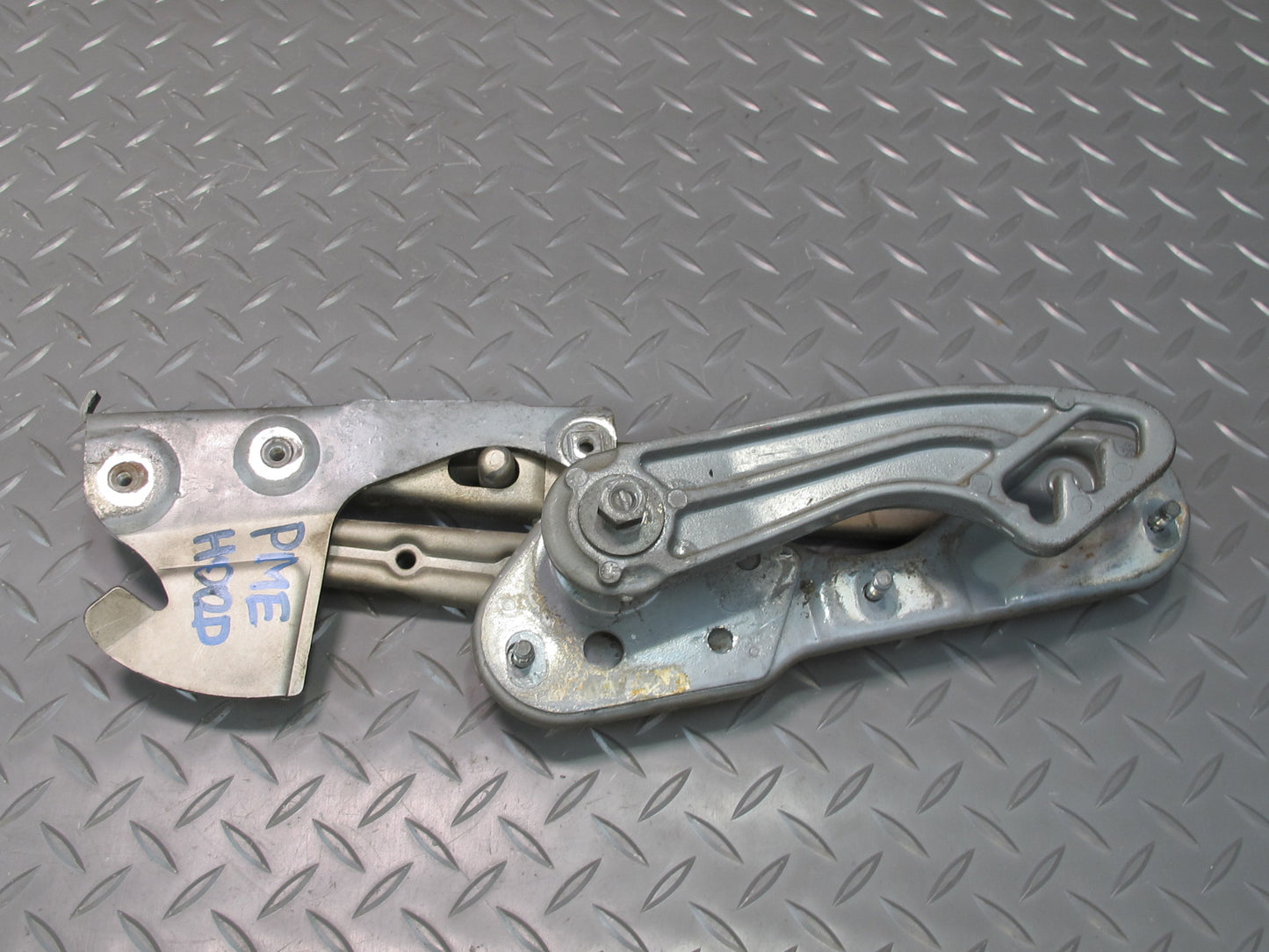 90-95 Mercedes W124 300D Set of 2 Front Left & Right Hood Hinge w Springs OEM