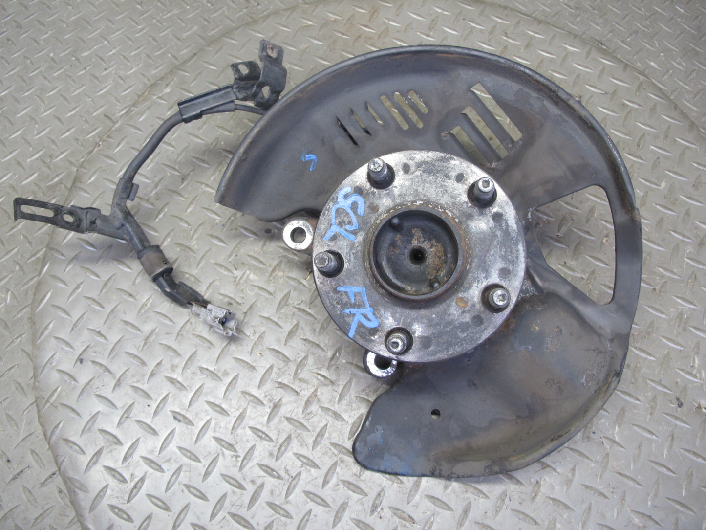 92-00 Lexus UZZ30L SC300 SC400 RWD Front Right Spindle Knuckle Wheel Hub OEM