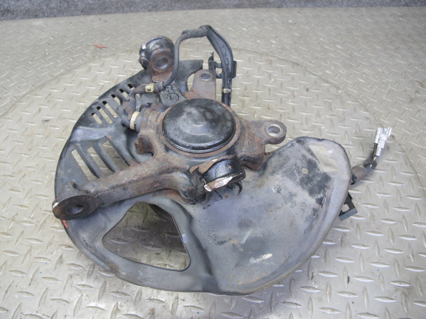 92-00 Lexus UZZ30L SC300 SC400 RWD Front Right Spindle Knuckle Wheel Hub OEM