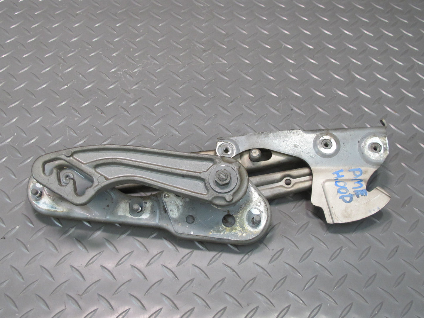 90-95 Mercedes W124 300D Set of 2 Front Left & Right Hood Hinge w Springs OEM