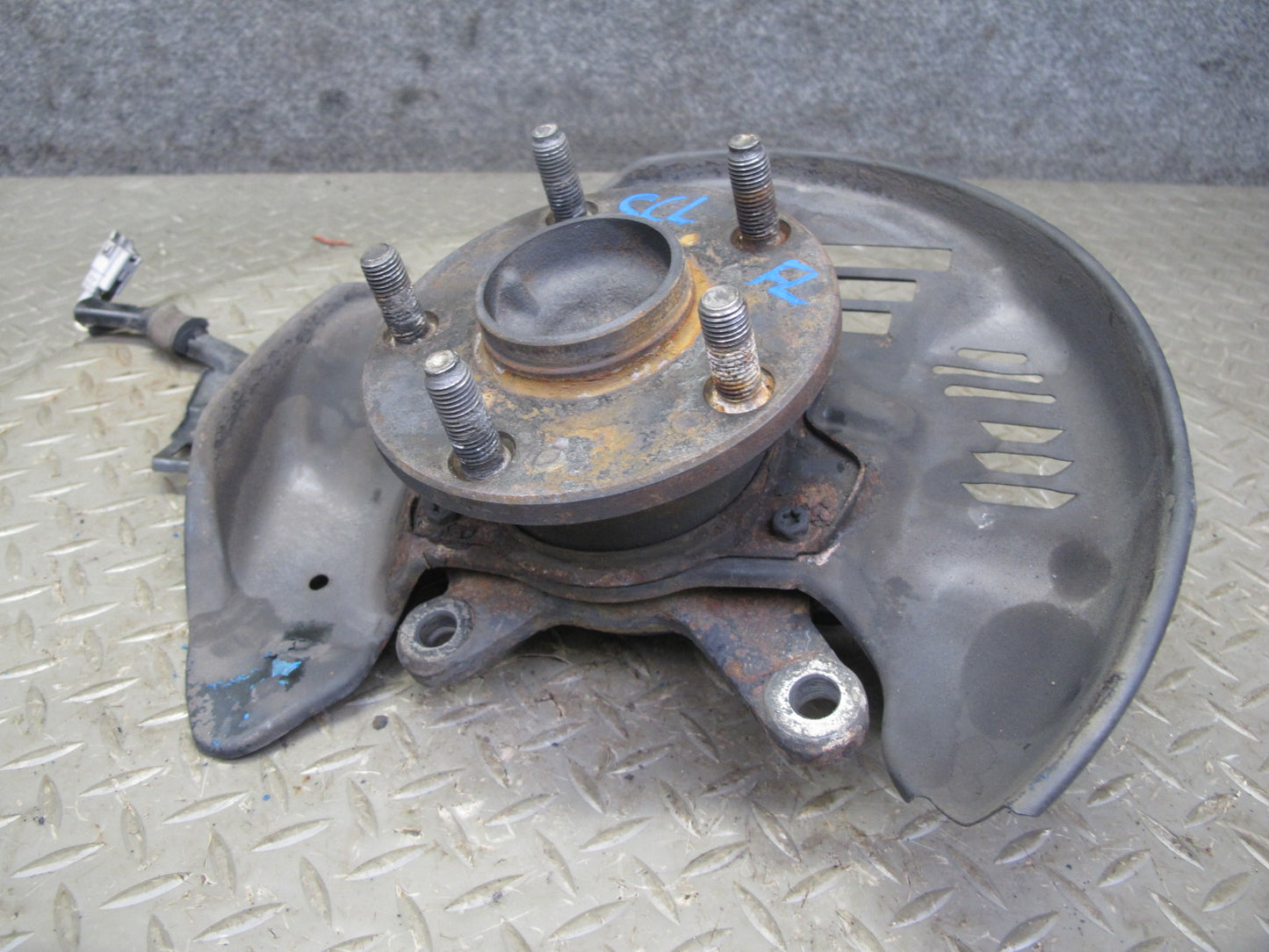 92-00 Lexus UZZ30L SC300 SC400 RWD Front Left Spindle Knuckle Wheel Hub OEM